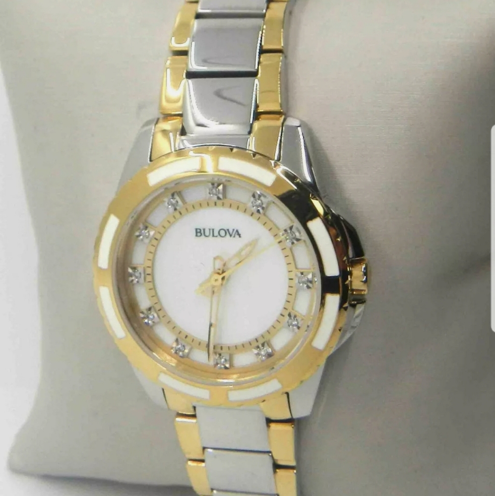 **NEW** Bulova Diamond White Mother of Pearl Dial - Picture 2 of 8